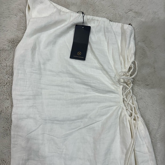 Vix Paula Hermanny Chic One-Shoulder White Linen Dress - Picture 7 of 10